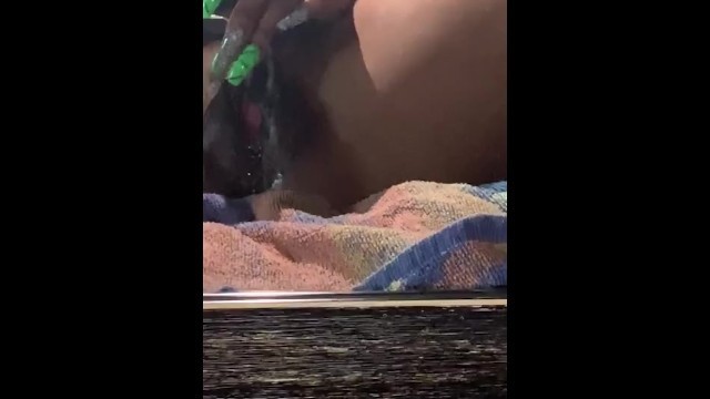 Bay Area Ebony Squirting