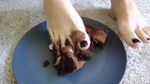 Sexy Feet Crush Chocolate Cake