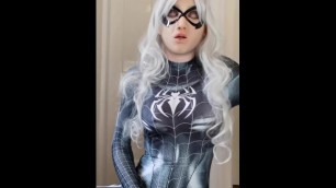 Felicia Hardy/Black Cat Symbiote Cosplay Fucks her Dildo