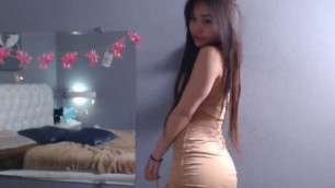 Sweet Japanese webcam model likes naked masturbate on cam